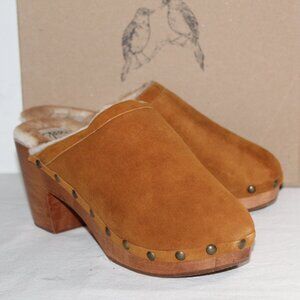 NWB Beek Woodpecker Mas Shearling Caramel Honey Clogs Heels Slip Ons Mules 10
